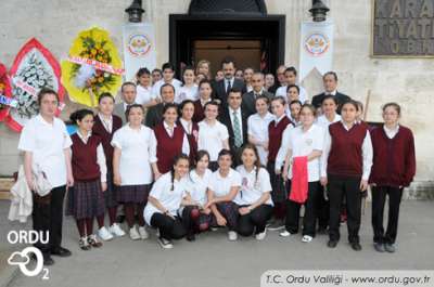 İşitme Engelli Kermes ve Resim Sergisi