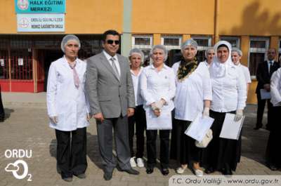 Gülyalıda Kursiyerlere Belge