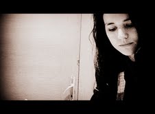 AYAKTA ALKIŞLIYORUM!