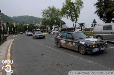 Klasik Arabalar Ordudan Geçti