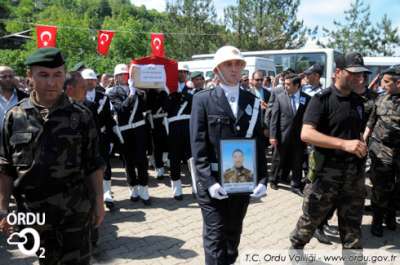 Şehit Bayram Defnedildi