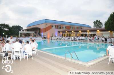 Engelliler Düzgün'ün İftarındaydı