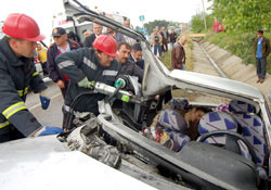 Ünye de trafik kazası: 2 ölü