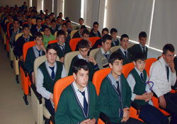 Öğrencilere Sarı Gelin belgeseli