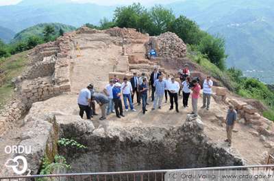 Milyon Turist Gelecek Diyen Okusun