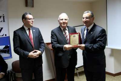 Mali Müşavir ve Eczacılar Seminerde