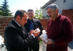 Vezirköprülü çekirge ile mücadeleye başladı