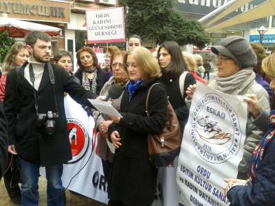 Kadınlardan 8 Mart Açıklaması