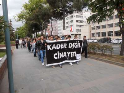 Liselilerde Protesto Ettiler