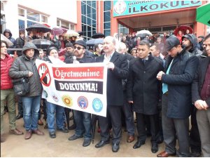 Öğretmenler'den "Dayak" Tepkisi...