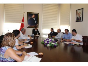 Çiğne Çiğne Dur, Sakız Ettiler!