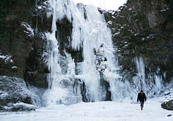 Cemile DÜZGÜN'den Ohtamış Şelalesi...