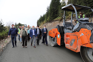 ÇAMBAŞINA 6,5 mt' LİK BETON YOL