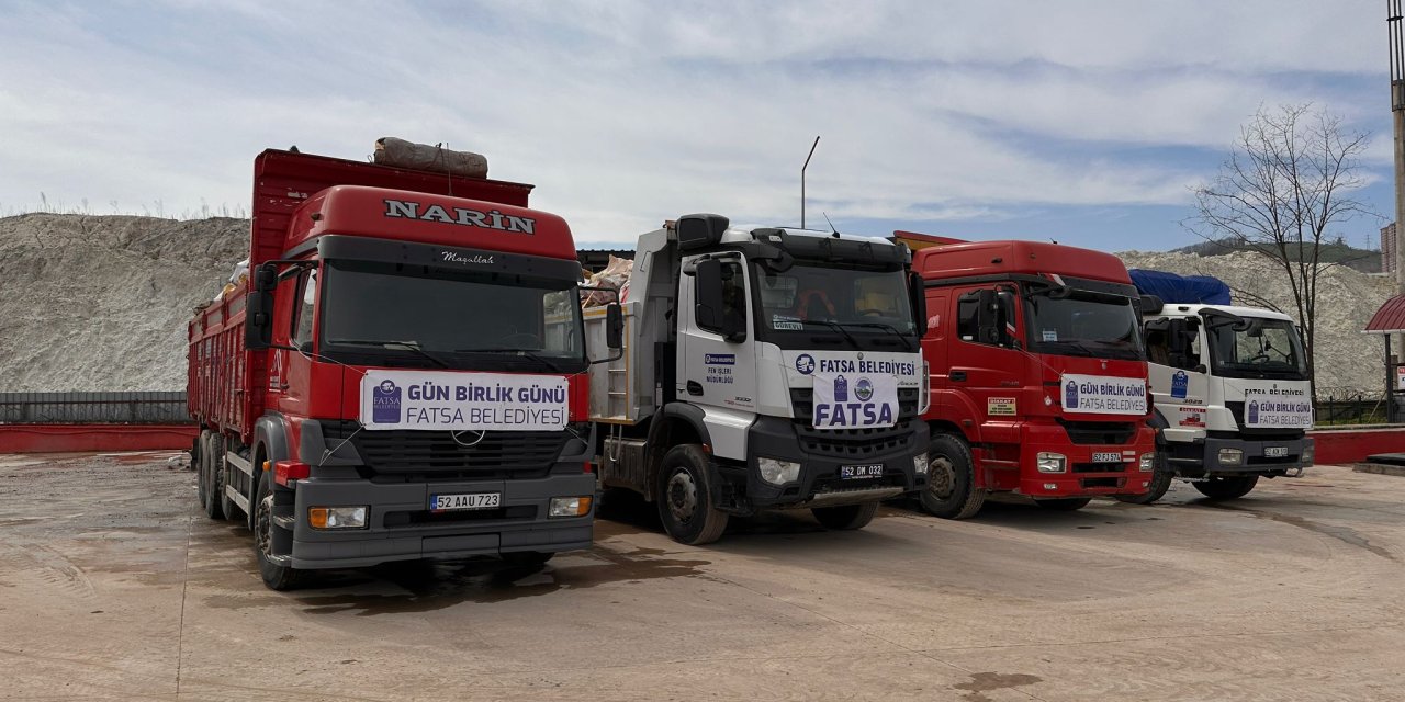 FATSA 'DAN DEPREM BÖLGESİNE 55.YARDIM ARACI