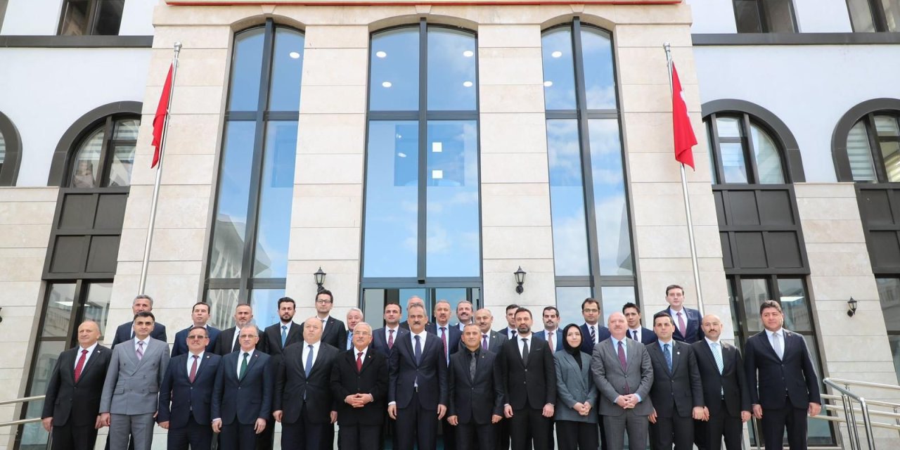 MİLLETVEKİLİ ADAYI MİLLİ EĞİTİM BAKANI ÖZER'DEN, ORDU VALİLİĞİ'NE ZİYARET