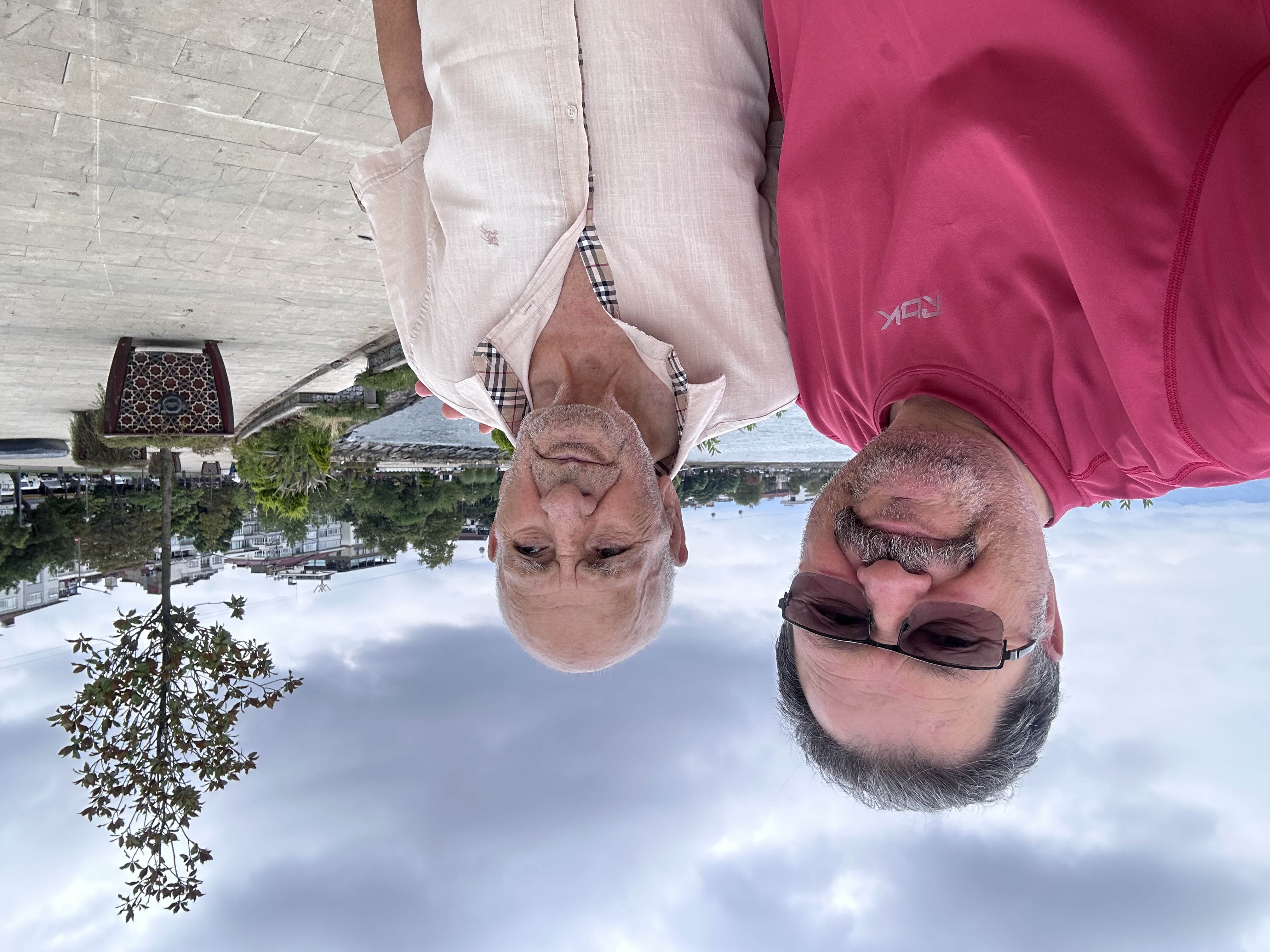 Kordonun selden sonraki düzenlemesinde Harut ustayı da tesadüfen görmüş olduk