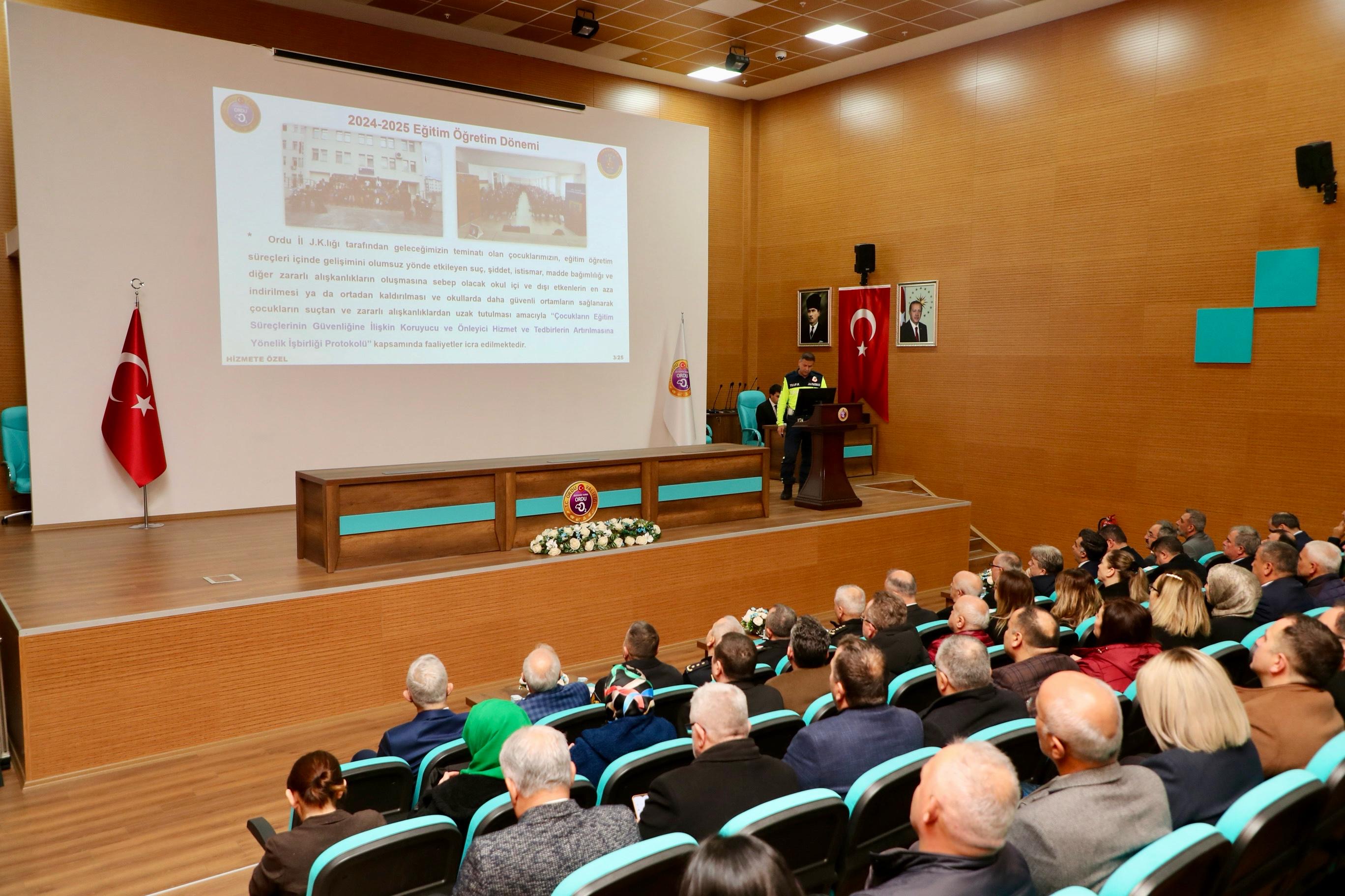 2024-2025 EĞİTİM-ÖĞRETİM YILININ İKİNCİ DÖNEMİNDE  ALINACAK TEDBİRLER MASAYA YATIRILDI.