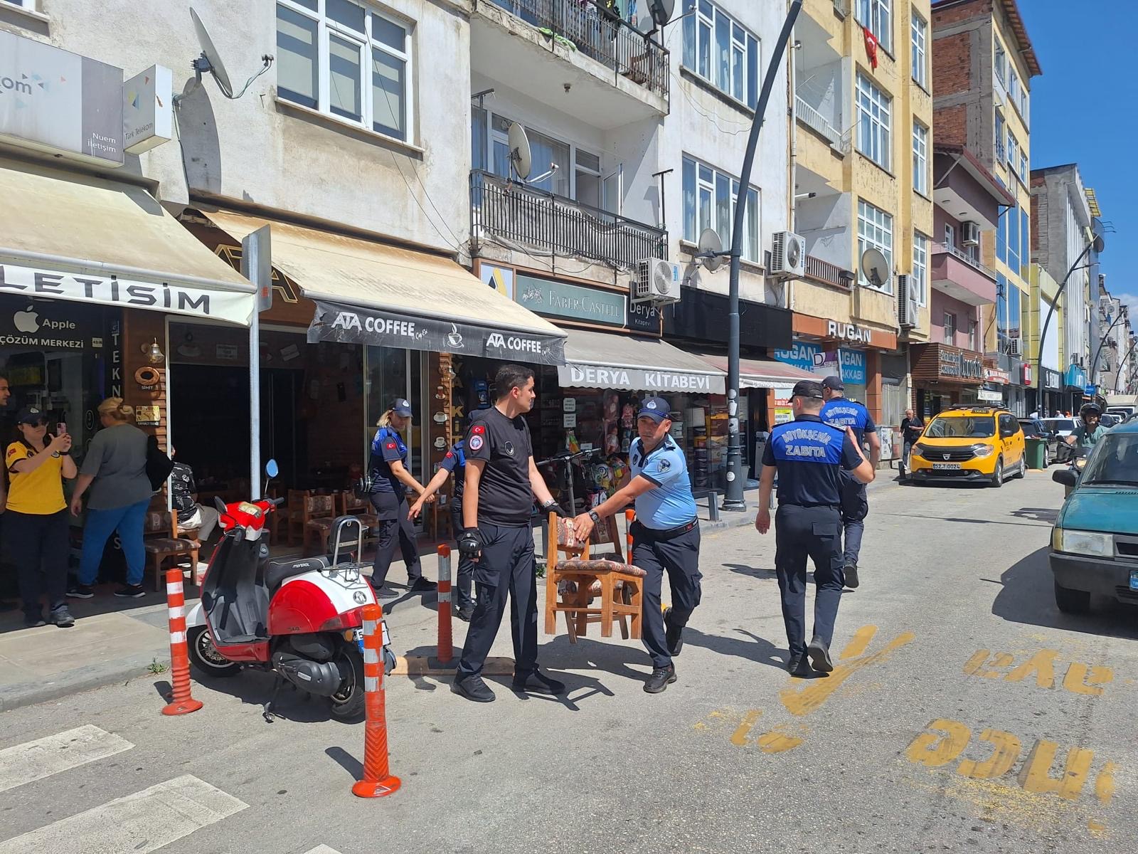 OBB ana arterlerde kaldırım ve yaya yollarını işgal eden işletmeler ile seyyar satıcılara yönelik denetim gerçekleştirdi.