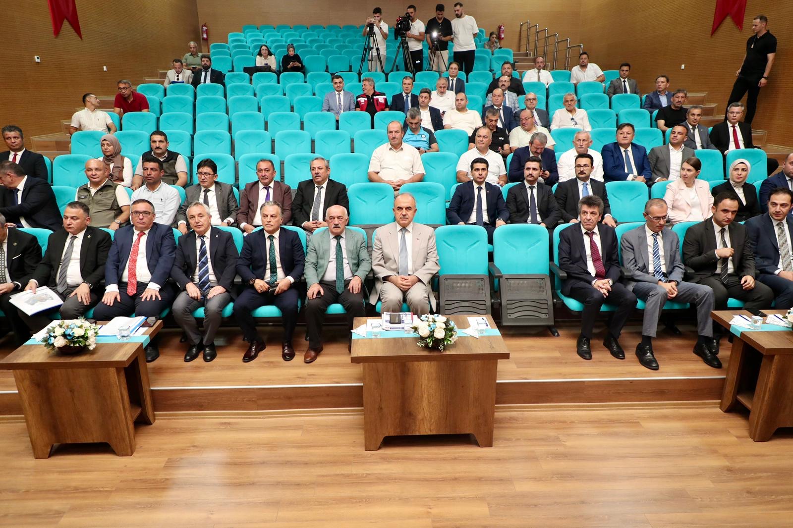 2025 YILI 3. DÖNEM İL KOORDİNASYON KURULU TOPLANTISI, VALİ MUAMMER EROL’UN BAŞKANLIĞINDA YAPILDI.