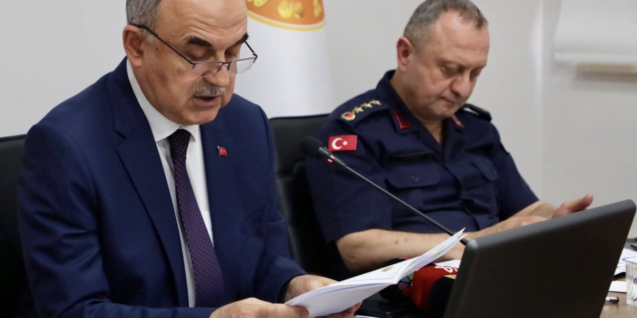 VALI EROL ORDU'NUN ASAYIŞ GÜVENLIK  FOTOĞRAFINI ÇEKTI