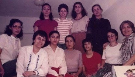 Berin Uyar  anlatıyor, çok da güzel anlatıyor..  Ağlamak serbest.. ONLAR İÇİN... 12 Eylül’ü unutma, unutturma.