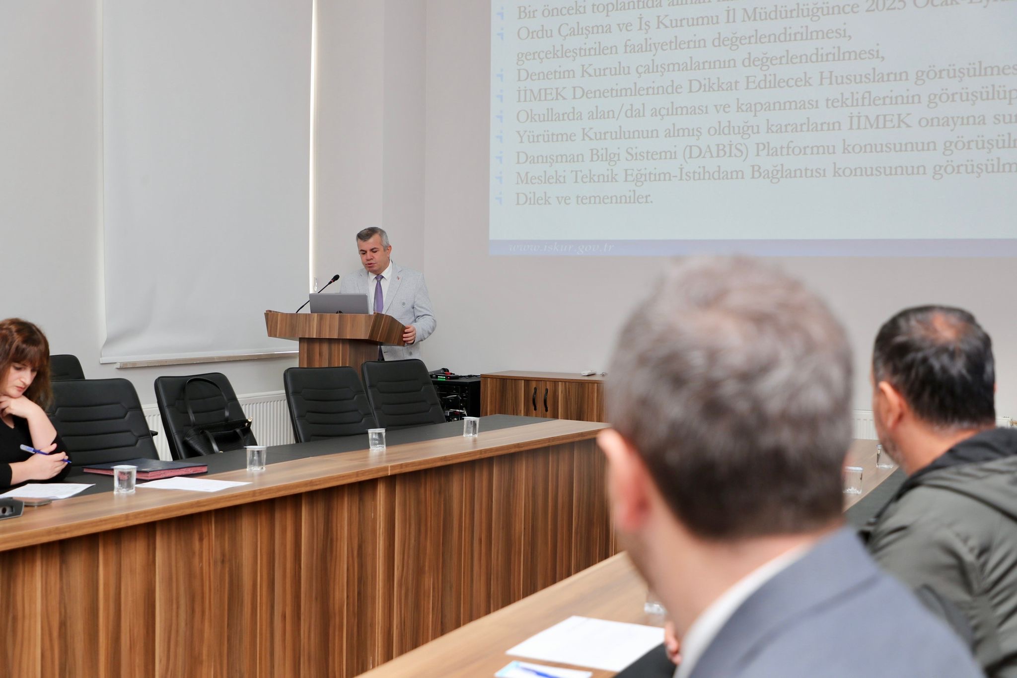 İL İSTİHDAM VE MESLEKİ EĞİTİM KURULU TOPLANTISI, VALİ EROL’UN BAŞKANLIĞINDA YAPILDI