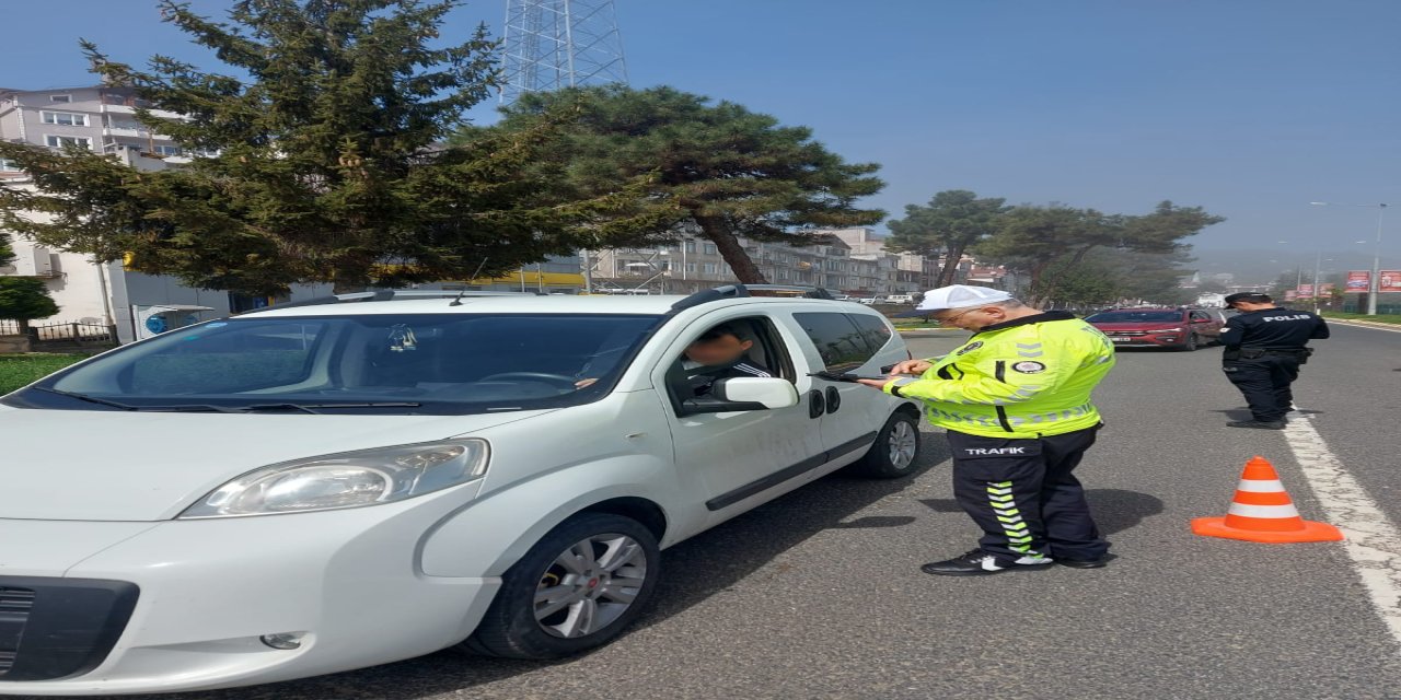 ELEKTRONIK KAÇAKÇILIĞI VE UYUŞTURUCUYLA MÜCADELE DEVAM EDIYOR