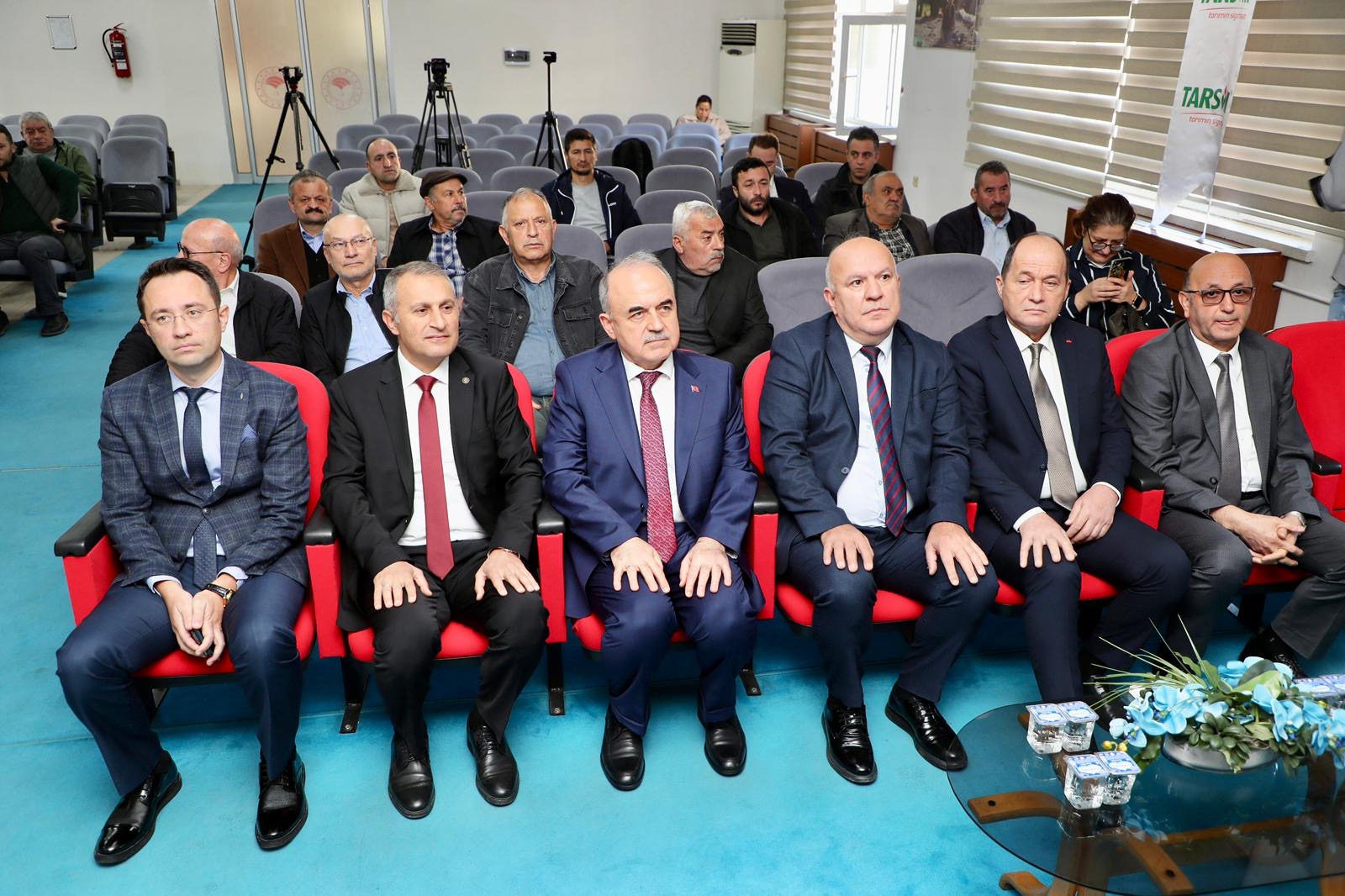 “SAĞLIKLI ARI, SAĞLIKLI YAŞAM-ARI ÜRÜNLERİNİN ÇEŞİTLENDİRİLMESİ, ARI SAĞLIĞI VE KOLONİ YÖNETİMİ”  EĞİTİM PROGRAMI DÜZENLENDİ