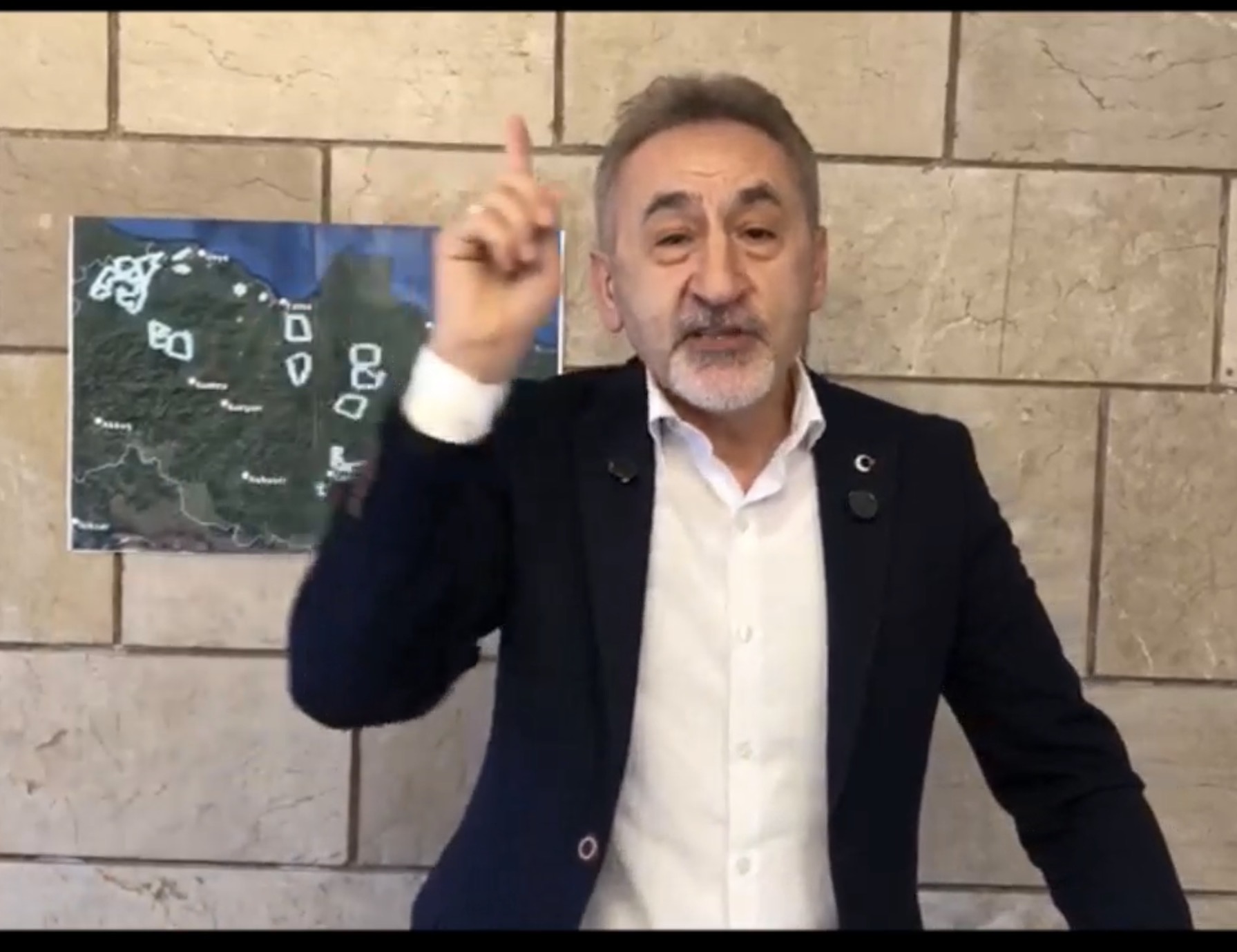 BİZ BU PAÇAVYAYI YIRTARIZ