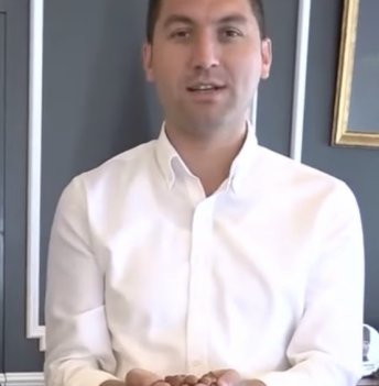ALTINORDU’DA  BİLLBOARDLARA PARA VAR ! ​​​​​​​TEMEL ZORUNLULUK KREŞE PARA YOK MU?