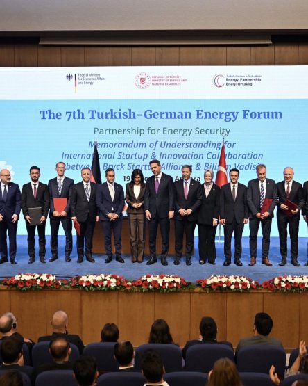 OYAK ÇİMENTO VE PURE ENERGY’DEN SÜRDÜRÜLEBİLİR GELECEK İÇİN STRATEJİK ORTAKLIK