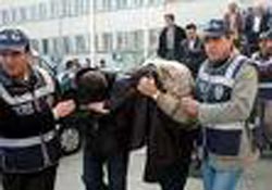 Oto hırsızları iş başında