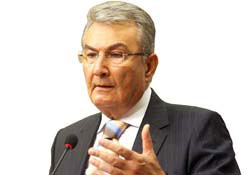 Deniz Baykal yarın Giresun'da