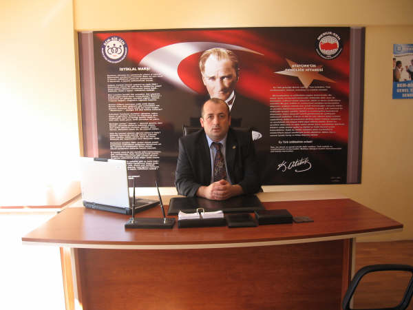 Memursen' den "Kıyafet Direnişi"