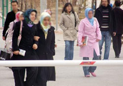 Üniversitelerde türban iptal edildi!