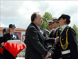 Üniversite mezunu 8 bin 500 polis alınacak