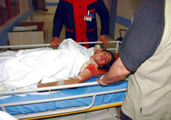 Terastan düşen çocuk hastanelik oldu