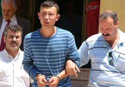 Samsun'da otomobil hırsızı tutuklandı