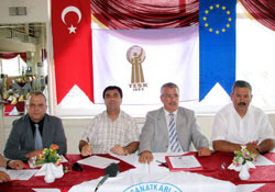 Hallerde kayıt dışı sebze sorunu