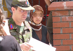 Zorla evlendirilince jandarmadan yardım istedi