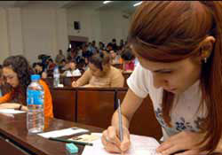 ÖSS'de meslek liselerine katsayı düzenlemesi