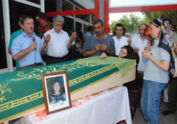 Öznur hemşire son yolculuğuna uğurlandı