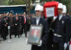 Ordu Emniyetinden ölen polislere tören