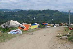Fındık işçileri Melet kenarından kaldırıldı