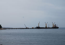 Fatsa iskelesine ilk büyük tonajlı yük gemisi geldi