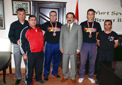 Ünye'li sporculardan başkana ziyaret