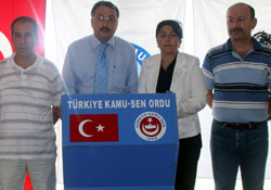 İNSANİ YARDIM GÖTÜREN GEMİLERE SALDIRAN İSRAİLİ LANETLİYORUZ