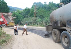 Çatalpınar'da asfaltlama devam ediyor