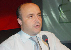 Bostan "Fındık fiyatını aracılar belirliyor"