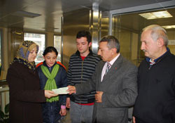 Ölen PTT memurunun ailesine yardım